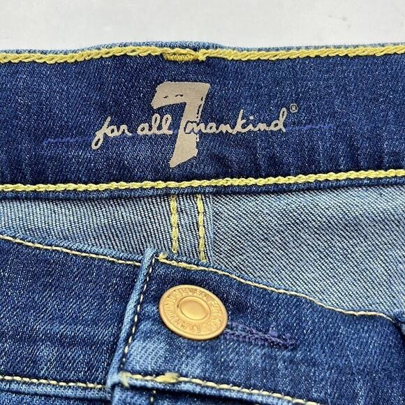 7 For All Mankind 3” Inseam Cuffed Shorts Size 29 - Picture 8 of 16